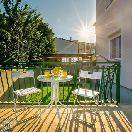 Charmant Garden View Apartment * Pula
