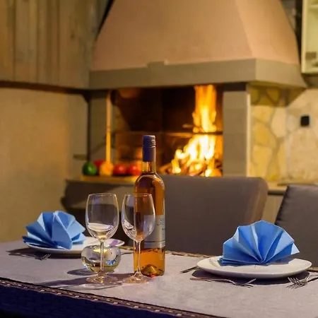 Charmant Garden View Apartment Pula