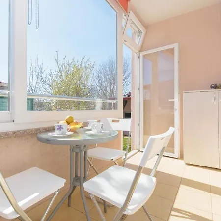 Charmant Garden View Apartment *